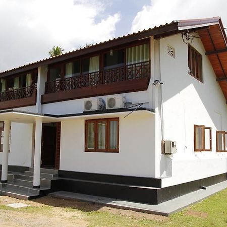 Acquabey Surf Villa Матара Екстер'єр фото