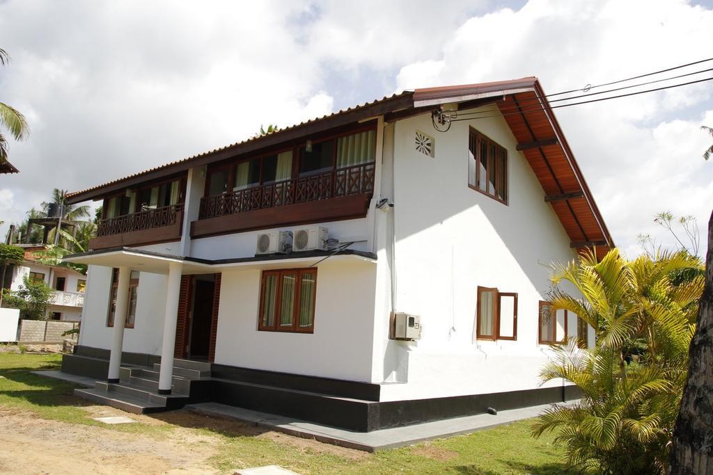 Acquabey Surf Villa Матара Екстер'єр фото